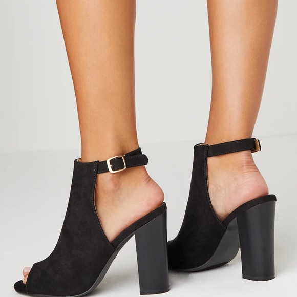 Lulu’s Open Toe Block Heel Booties - Picture 9 of 10